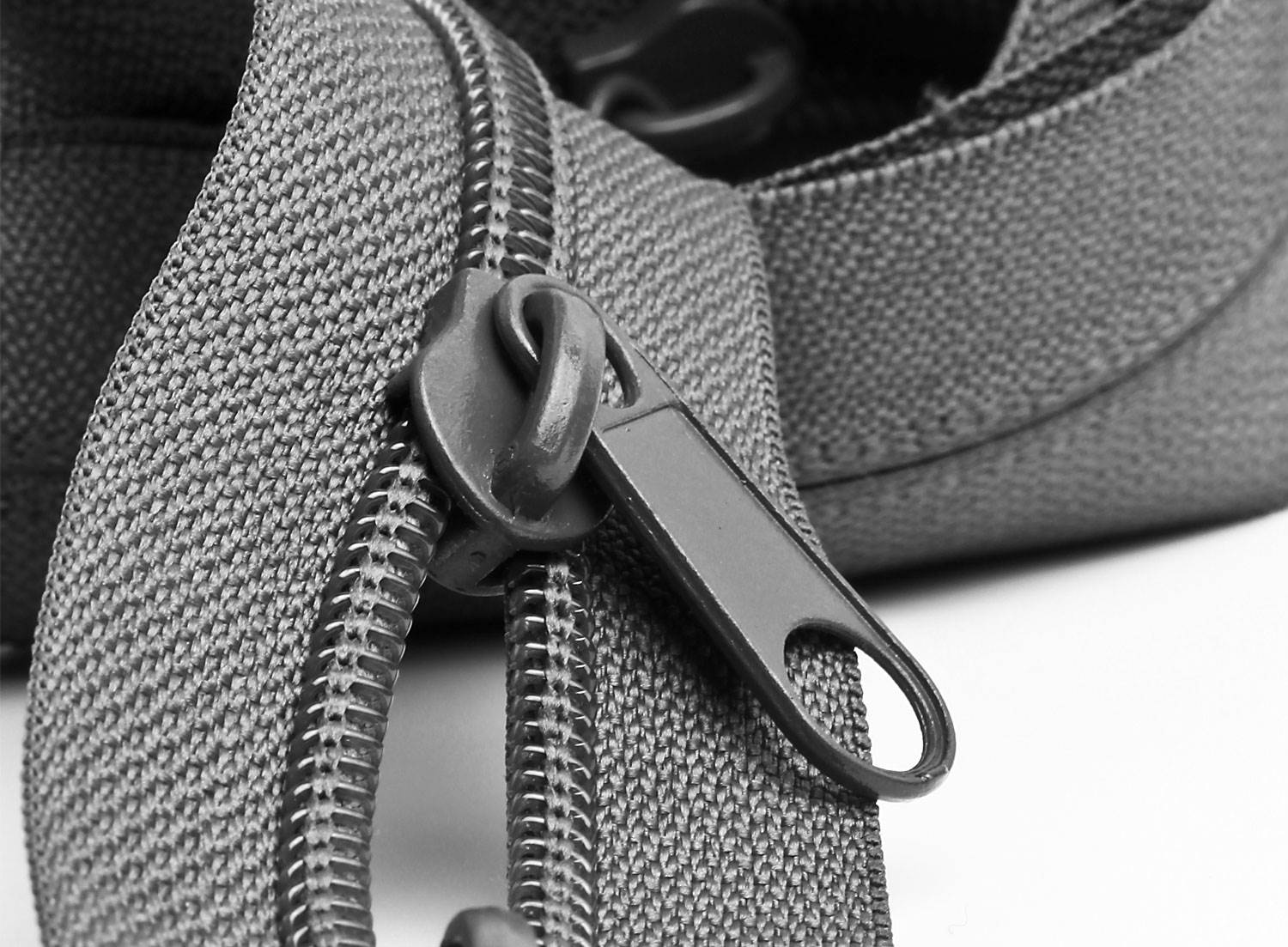 garment zippers product